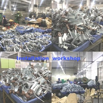 卸売家具コネクタソファヒンジ調整可能なアームレスト機構シルバーアイアンソファヘッドレストヒンジ