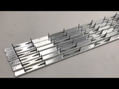 メタル・タック・ストライプ